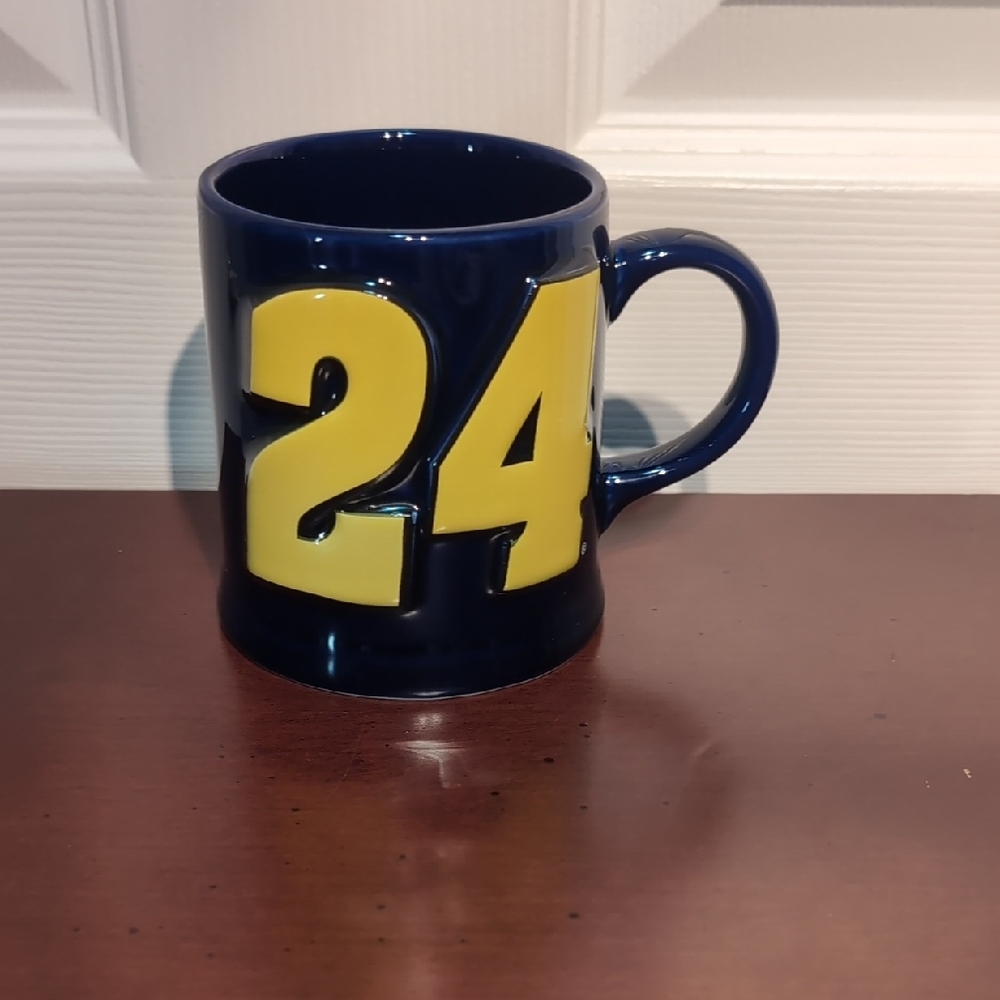 Jeff Gordon #24 NASCAR Signature coffee Cup.